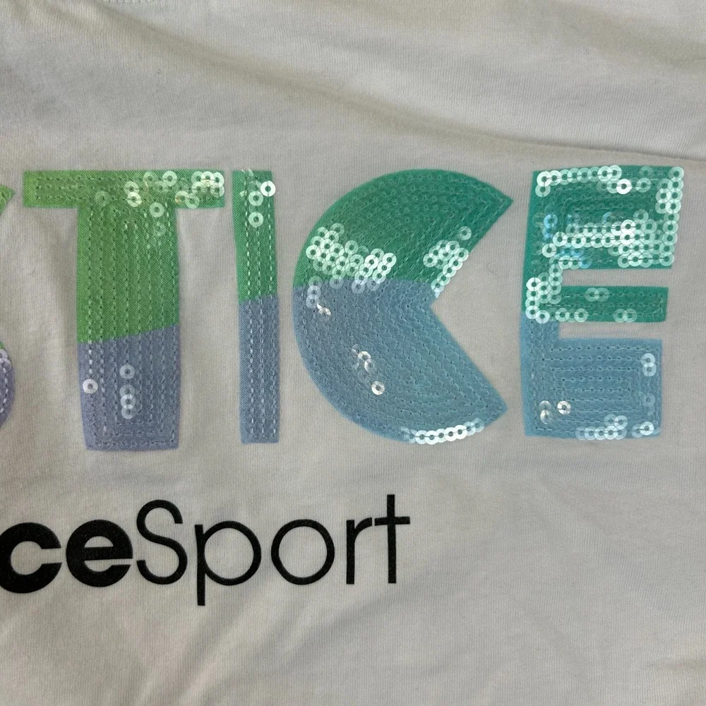 Justice sport embrace